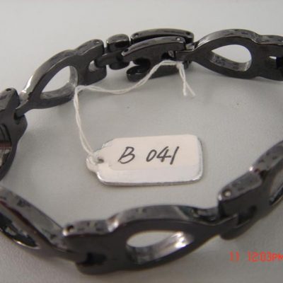 B041