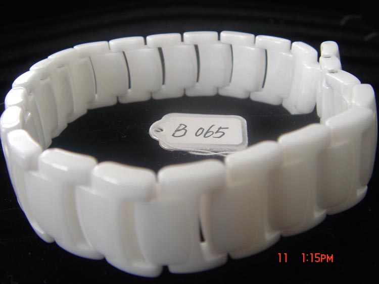 B065