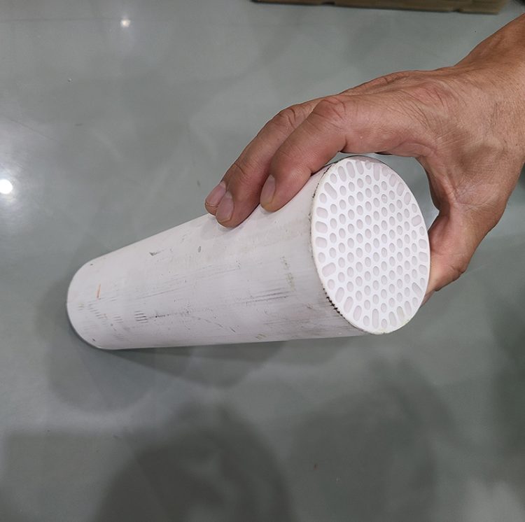 porous ceramic rod,porous ceramic pipe,porous ceramic tube,ceramic tubes for high temperature