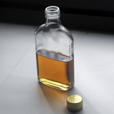 200ml  flat Transparent liquor bottle